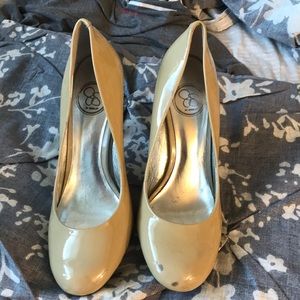 Tan Jessica Simpson heels